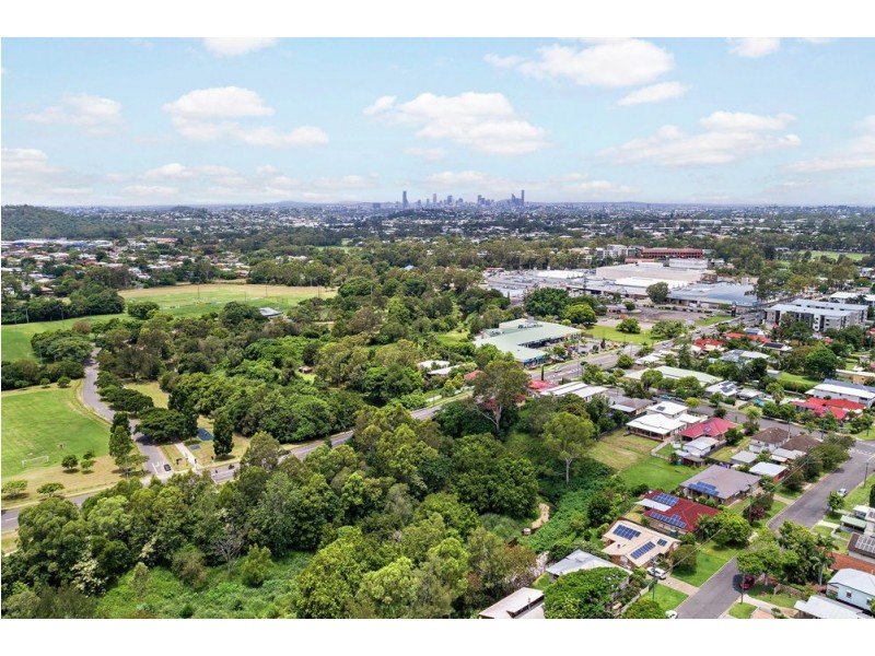 170 McConaghy Street, Mitchelton QLD 4053