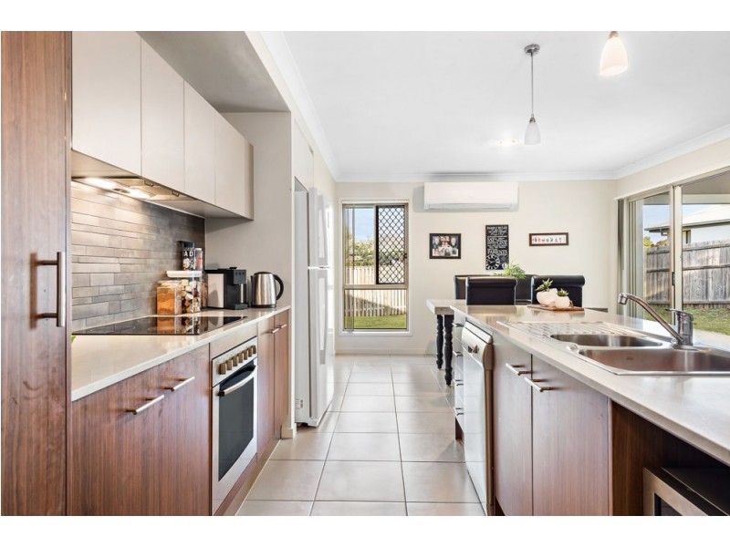 6 Yarrambat Rise, Upper Coomera QLD 4209