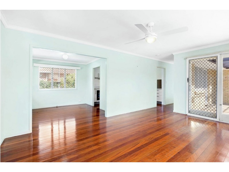 16 Hanbury Street, Chermside West QLD 4032