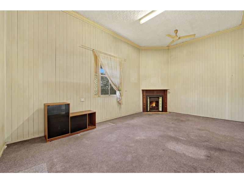 11 Kelfield Street, North Toowoomba QLD 4350