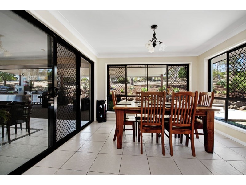 10 Debbie Court, Highfields QLD 4352