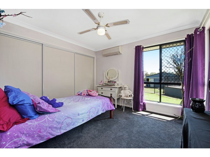 10 Debbie Court, Highfields QLD 4352