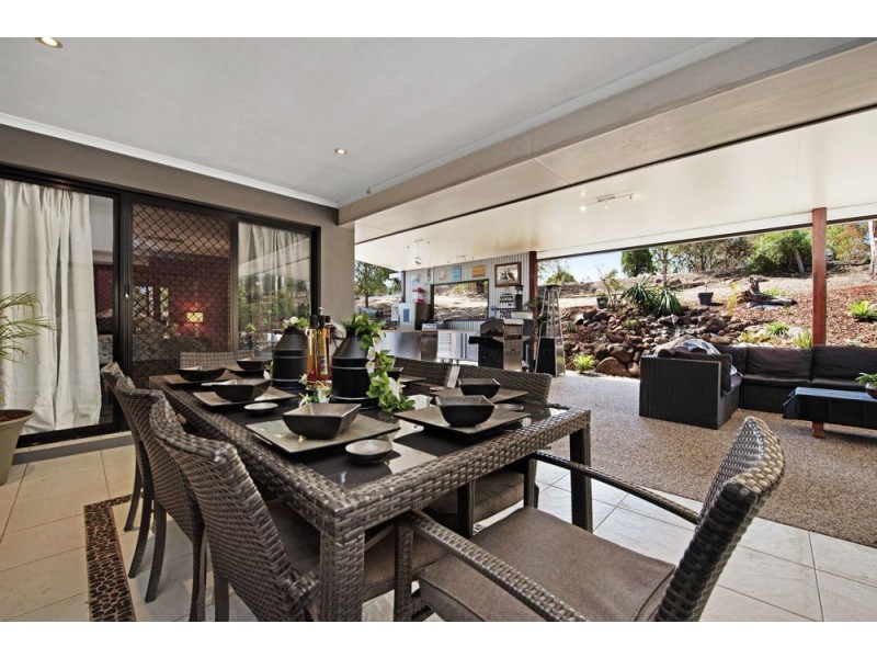 10 Debbie Court, Highfields QLD 4352