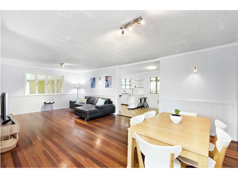 6 Lindale Street, Chermside West QLD 4032