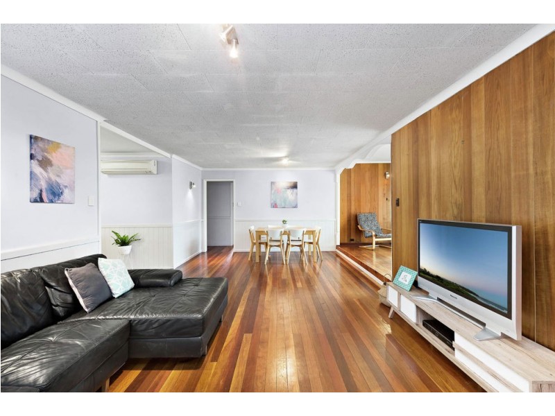 6 Lindale Street, Chermside West QLD 4032