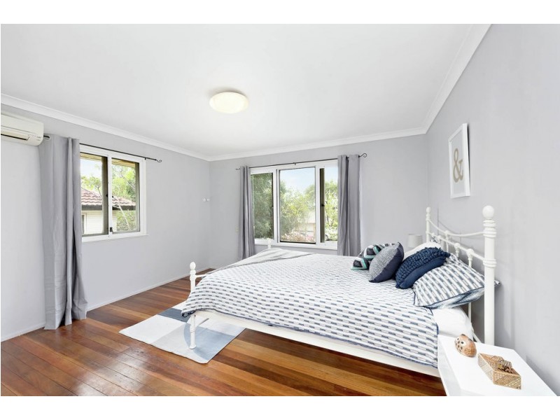 6 Lindale Street, Chermside West QLD 4032