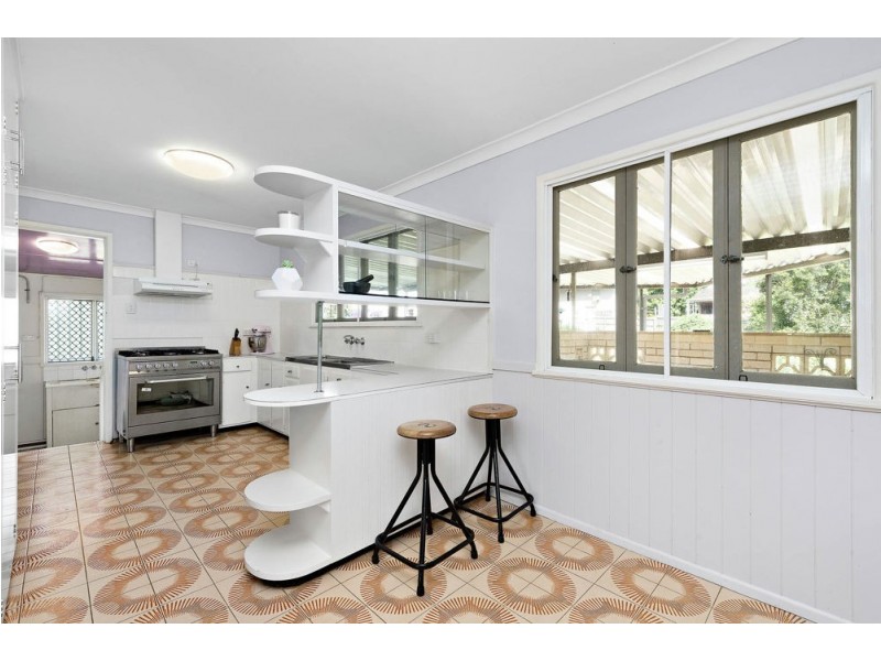 6 Lindale Street, Chermside West QLD 4032