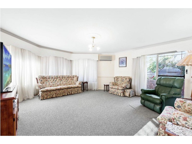 2/422 Hume Street, Centenary Heights QLD 4350