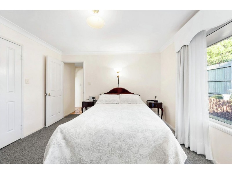 2/422 Hume Street, Centenary Heights QLD 4350