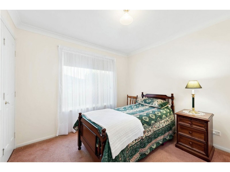 2/422 Hume Street, Centenary Heights QLD 4350