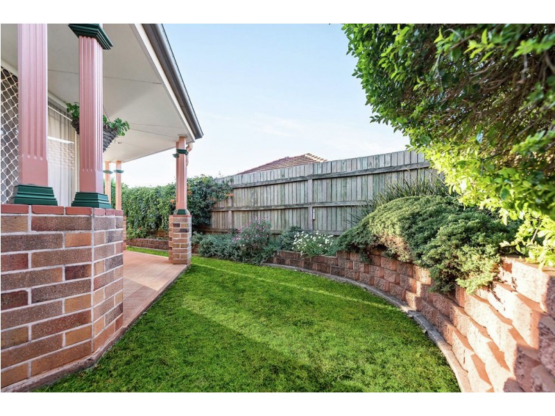 2/422 Hume Street, Centenary Heights QLD 4350