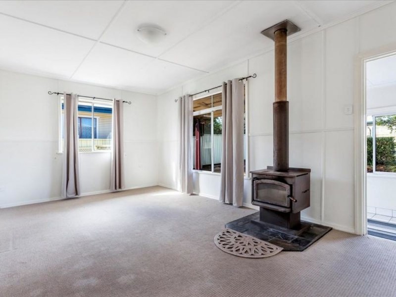 137 Stephen Street, Harristown QLD 4350