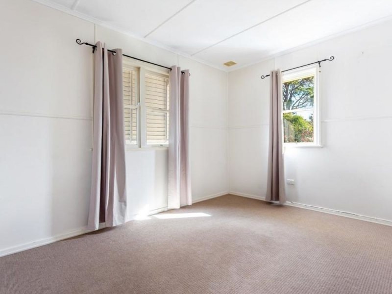 137 Stephen Street, Harristown QLD 4350