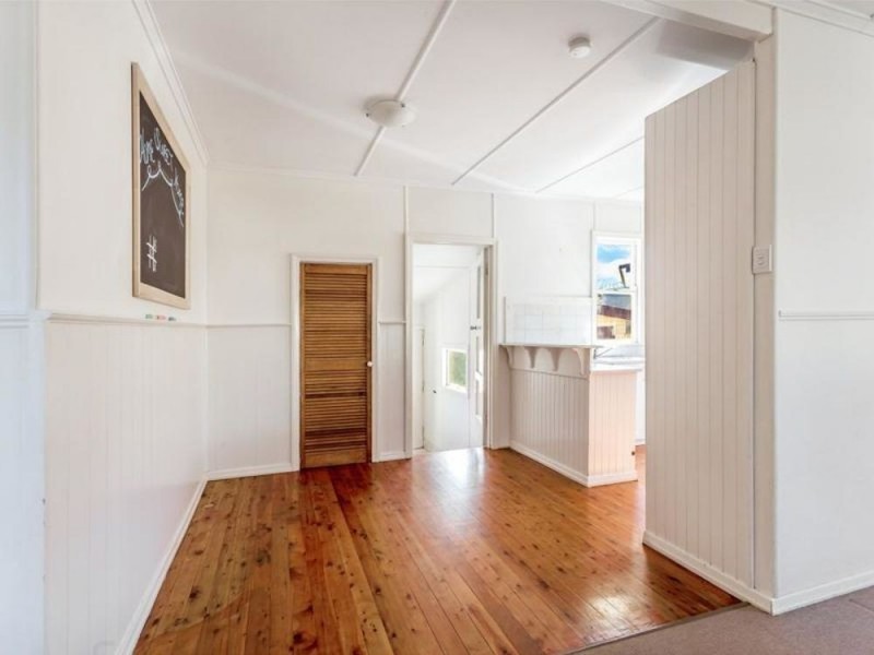 137 Stephen Street, Harristown QLD 4350