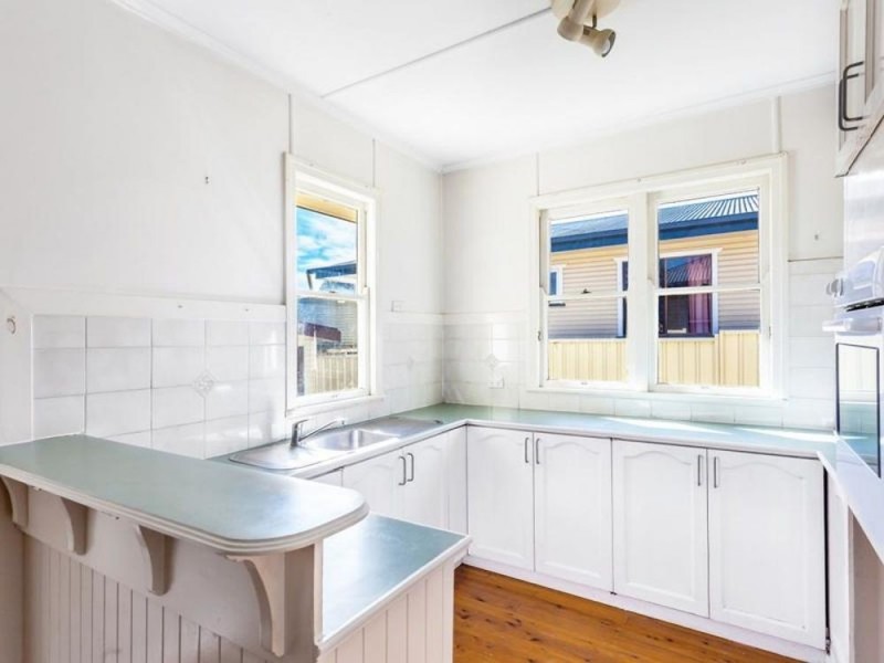 137 Stephen Street, Harristown QLD 4350