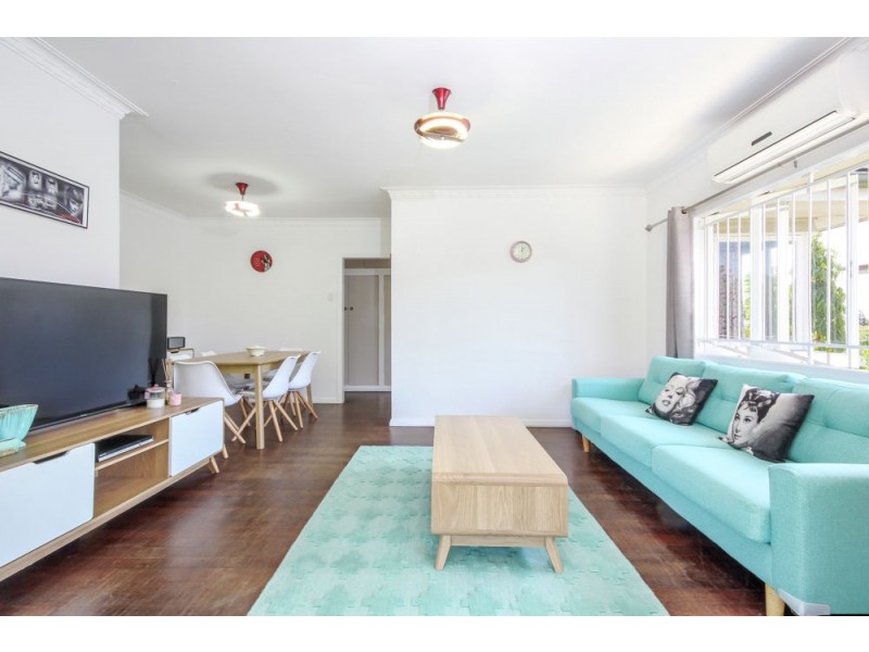 78 Pangeza Street, Stafford Heights QLD 4053