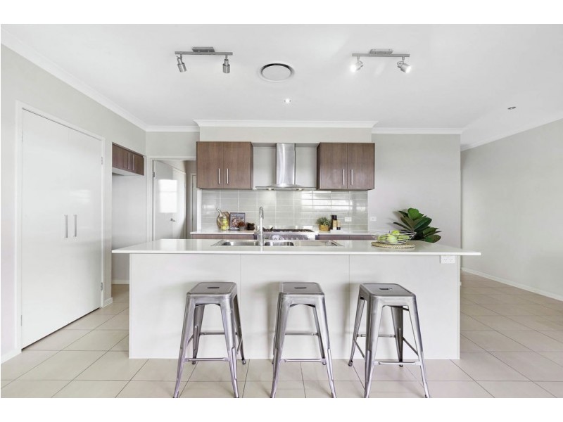 12 Doherty Place, Wakerley QLD 4154