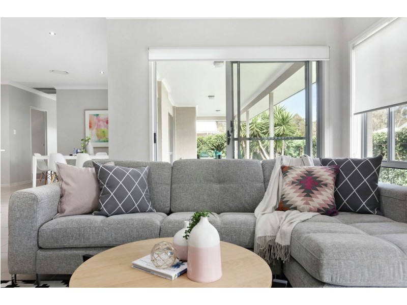 12 Doherty Place, Wakerley QLD 4154