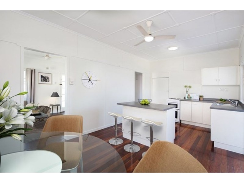1 Cranston St, Wynnum West QLD 4178