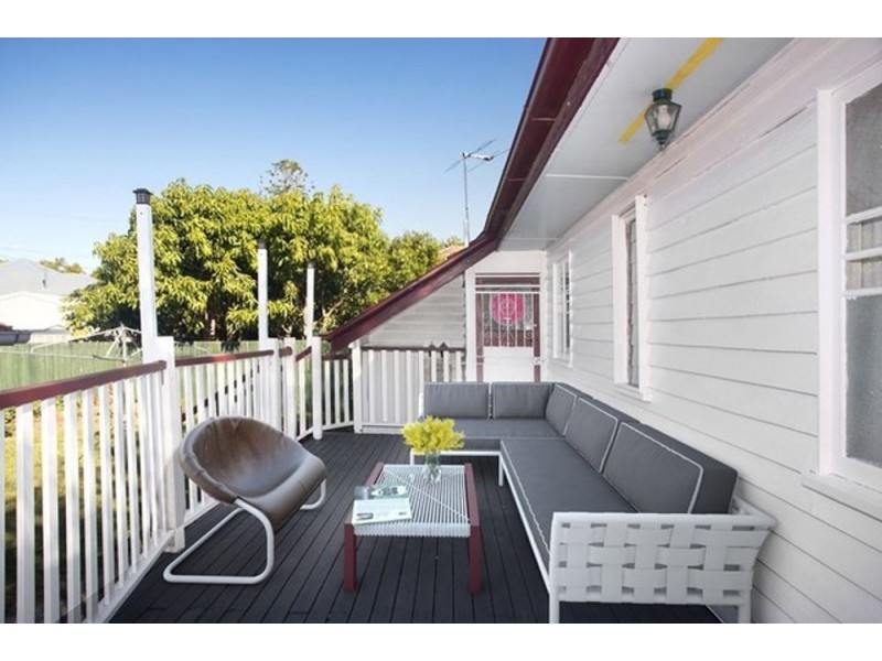 1 Cranston St, Wynnum West QLD 4178