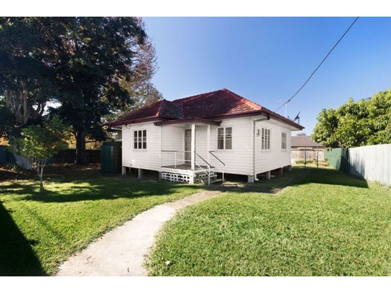 1 Cranston St, Wynnum West QLD 4178