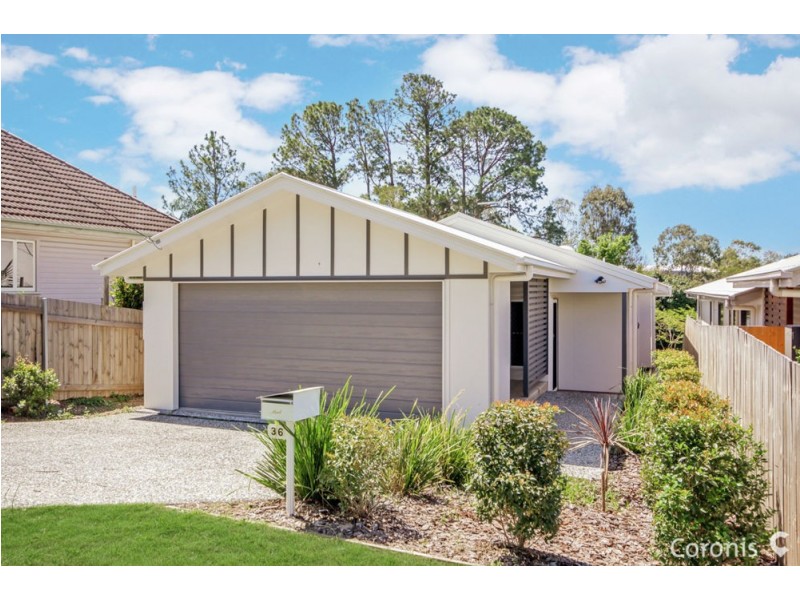 36 Bernays Rd, Wynnum West QLD 4178