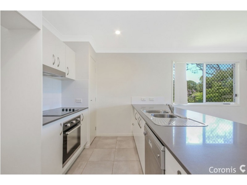 36 Bernays Rd, Wynnum West QLD 4178
