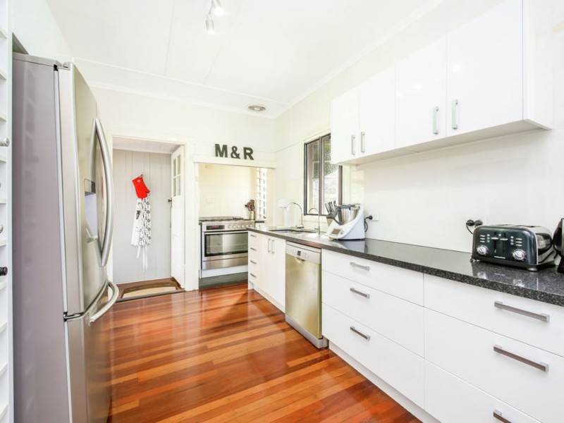 11 Hurley Street, Keperra QLD 4054