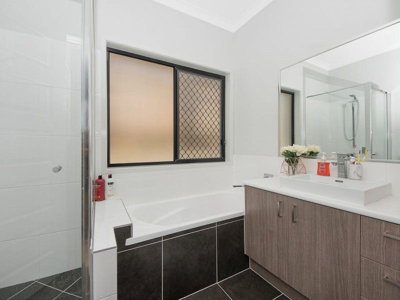 66 Ross Road, Upper Kedron QLD 4055