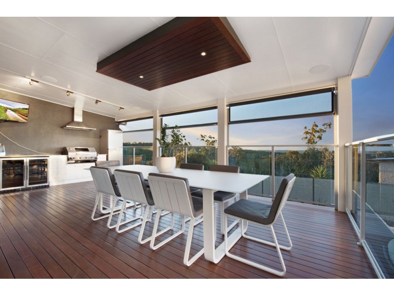 3 St Ives Court, Mount Lofty QLD 4350