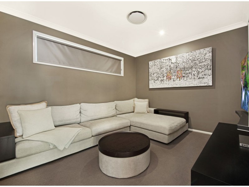 3 St Ives Court, Mount Lofty QLD 4350
