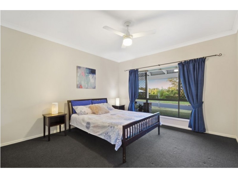 1 Bernard Court, Highfields QLD 4352