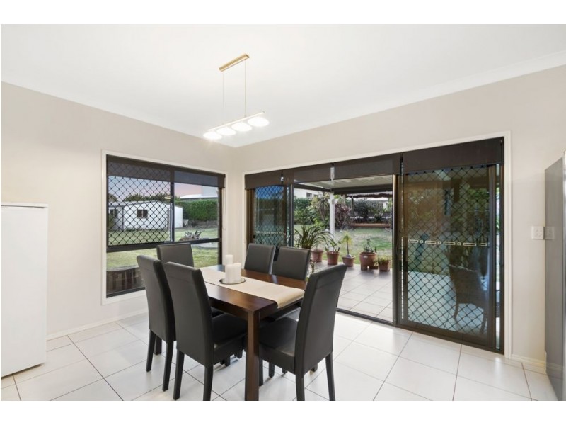 1 Bernard Court, Highfields QLD 4352