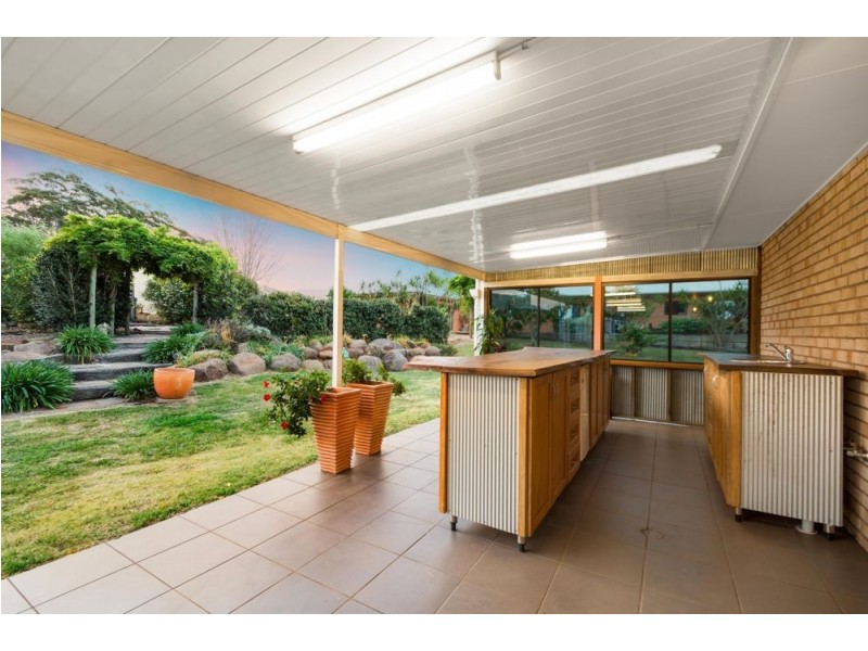 1 Bernard Court, Highfields QLD 4352