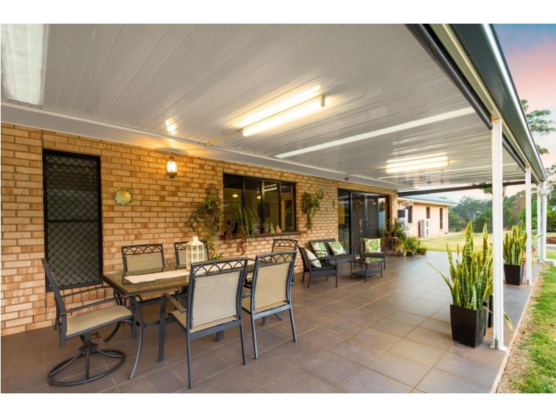 1 Bernard Court, Highfields QLD 4352