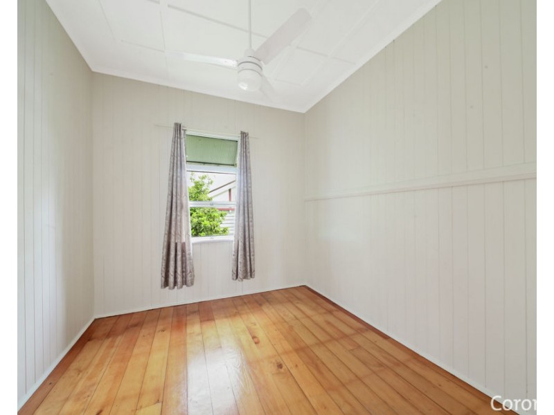 12 Robe Street, Newmarket QLD 4051