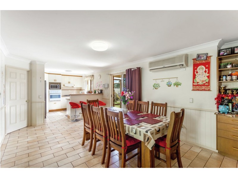 25 Swartz Street, Kearneys Spring QLD 4350