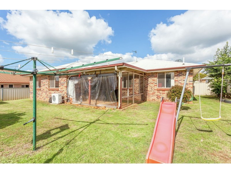 25 Swartz Street, Kearneys Spring QLD 4350