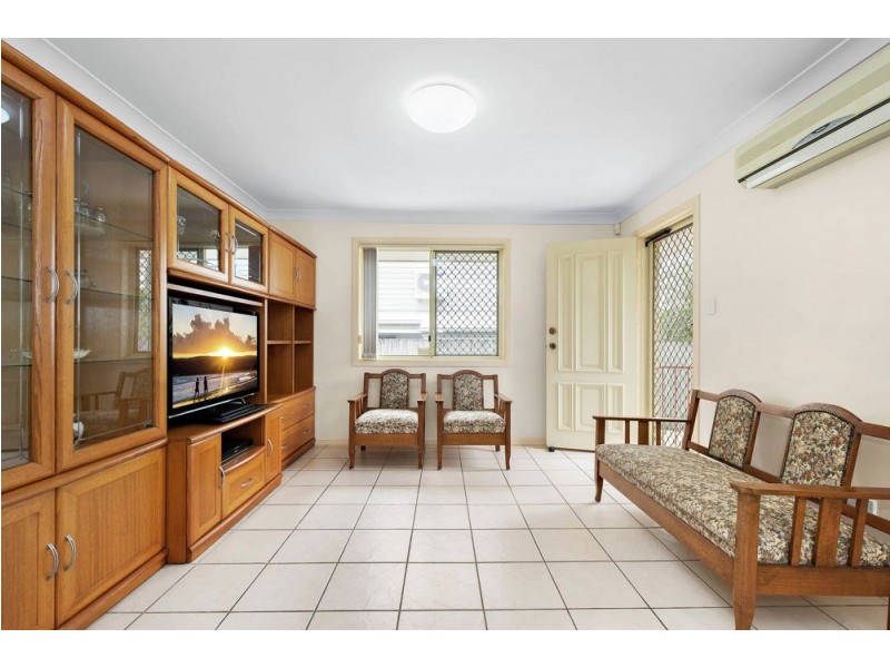 1/16 School Road, Stafford QLD 4053