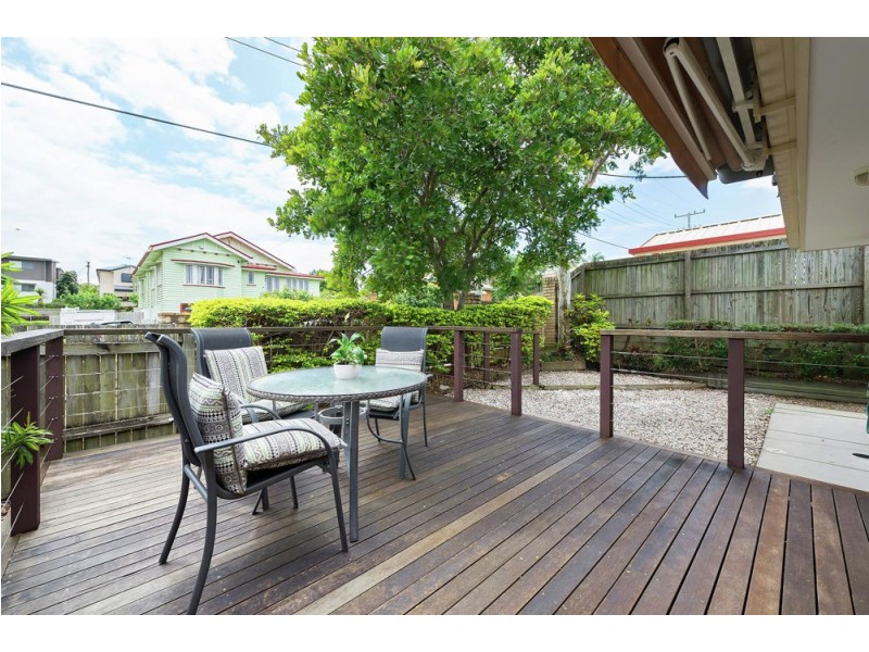 1/16 School Road, Stafford QLD 4053