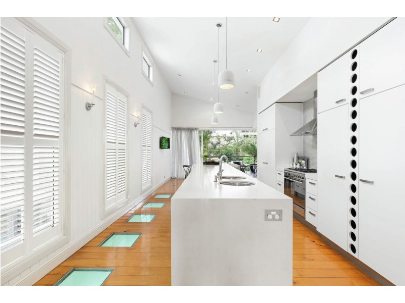 88 Cedar Street, Wynnum QLD 4178