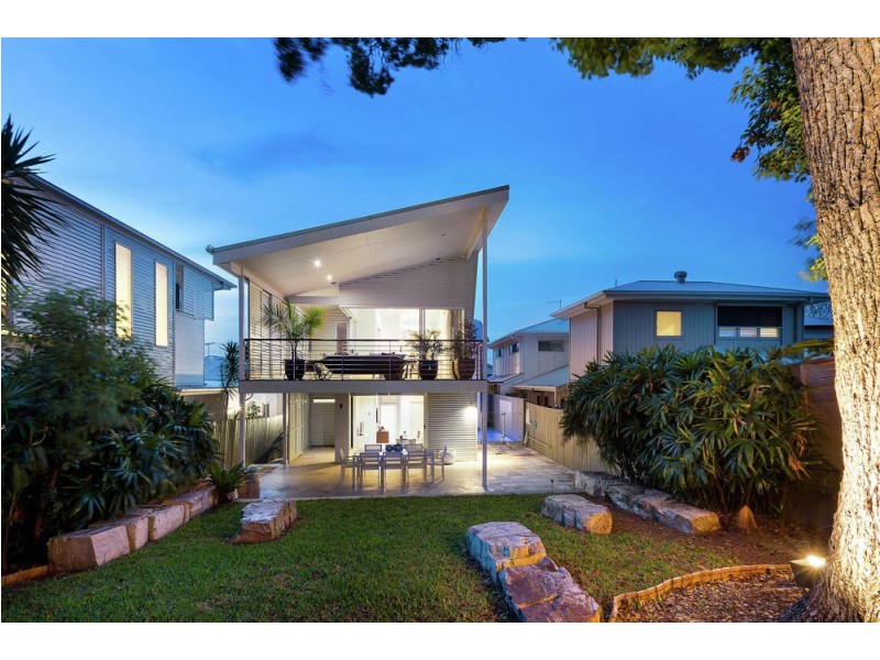 88 Cedar Street, Wynnum QLD 4178