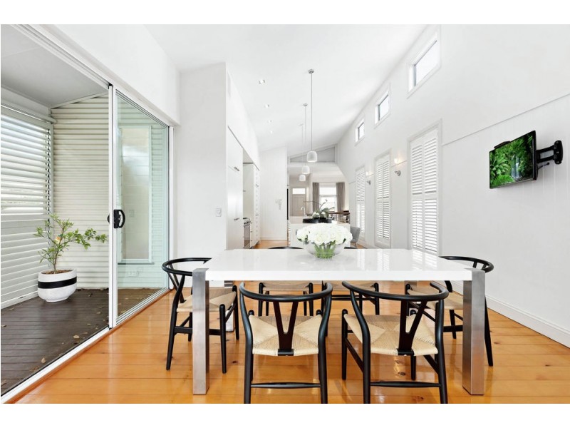 88 Cedar Street, Wynnum QLD 4178