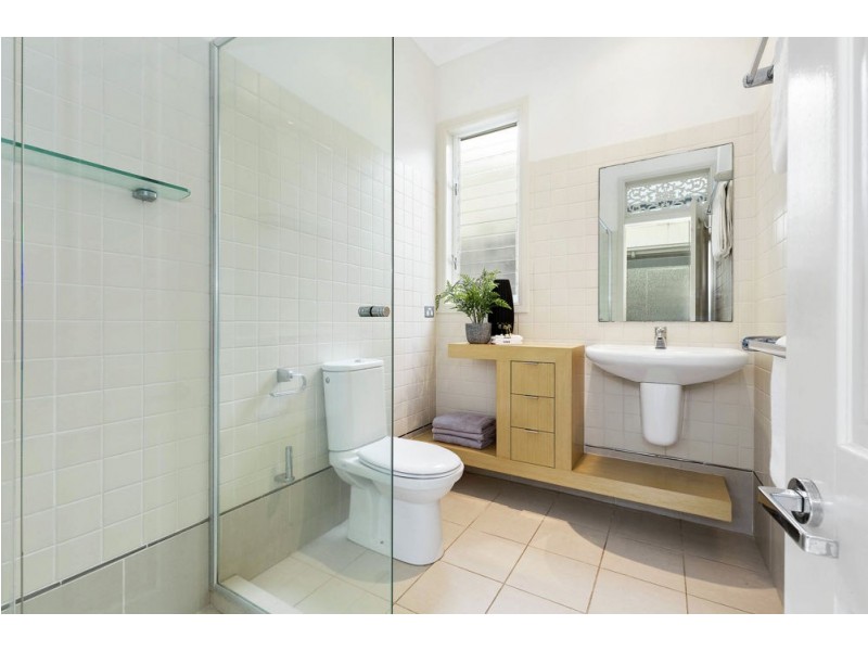 88 Cedar Street, Wynnum QLD 4178