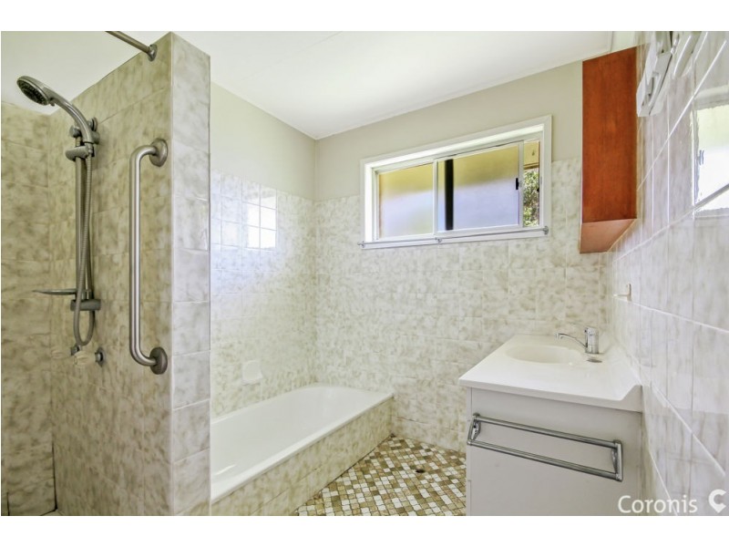 53 Lewana St, Mansfield QLD 4122