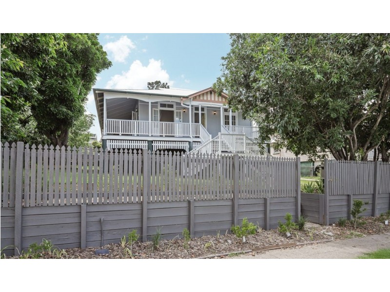 139 Bennetts rd, Norman Park QLD 4170