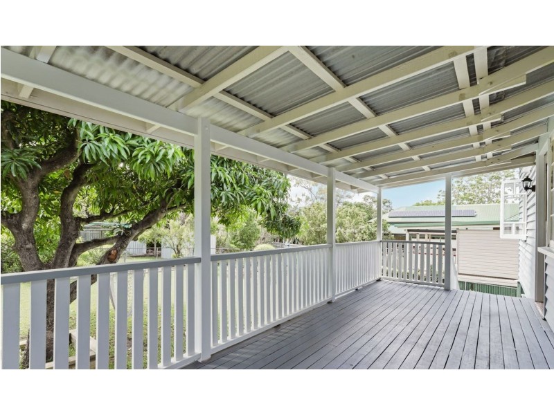 139 Bennetts rd, Norman Park QLD 4170