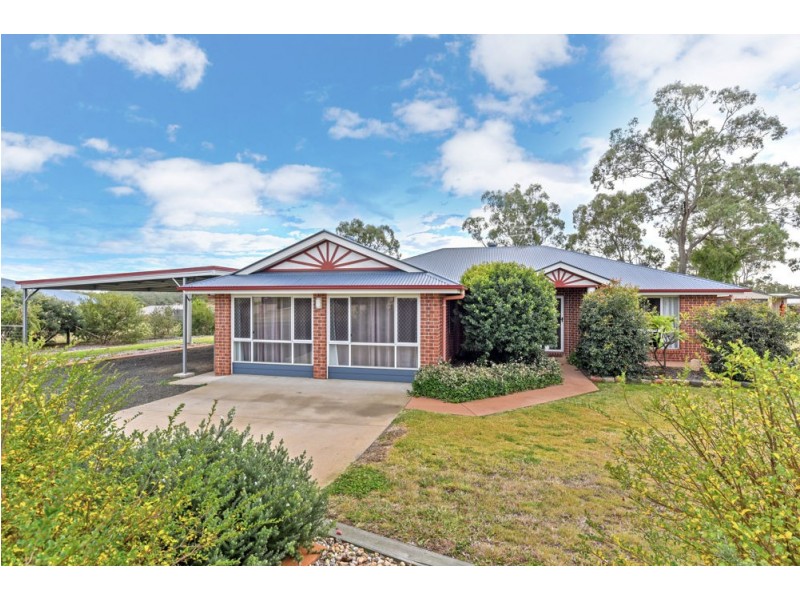 75 Highland Park Road, Meringandan West QLD 4352