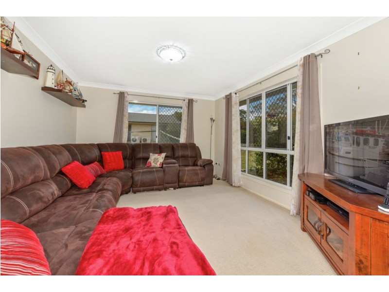 75 Highland Park Road, Meringandan West QLD 4352