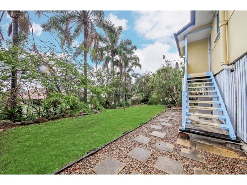 915 Samford Road, Keperra QLD 4054